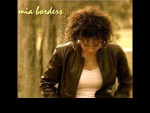 Mia Borders