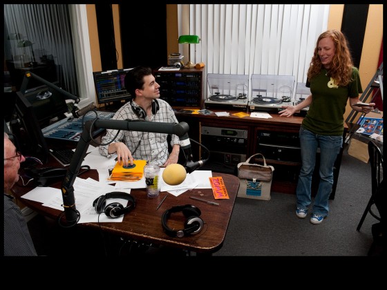 Jennifer Brady with Neil Pellegrin during a 2013 pledge drive [Photo by Ryan Hodgson-Rigsbee]