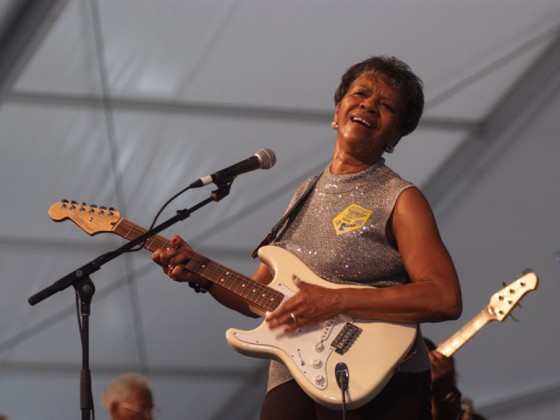 Barbara Lynn at Jazz Fest 2008 [Photo by Leon Morris]